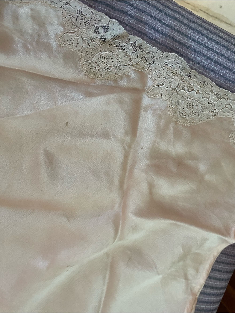 Vintage 1920s  Peachy Pink  Satin Lace Bandeau and Tap Pants Set - Picture 8 of 10